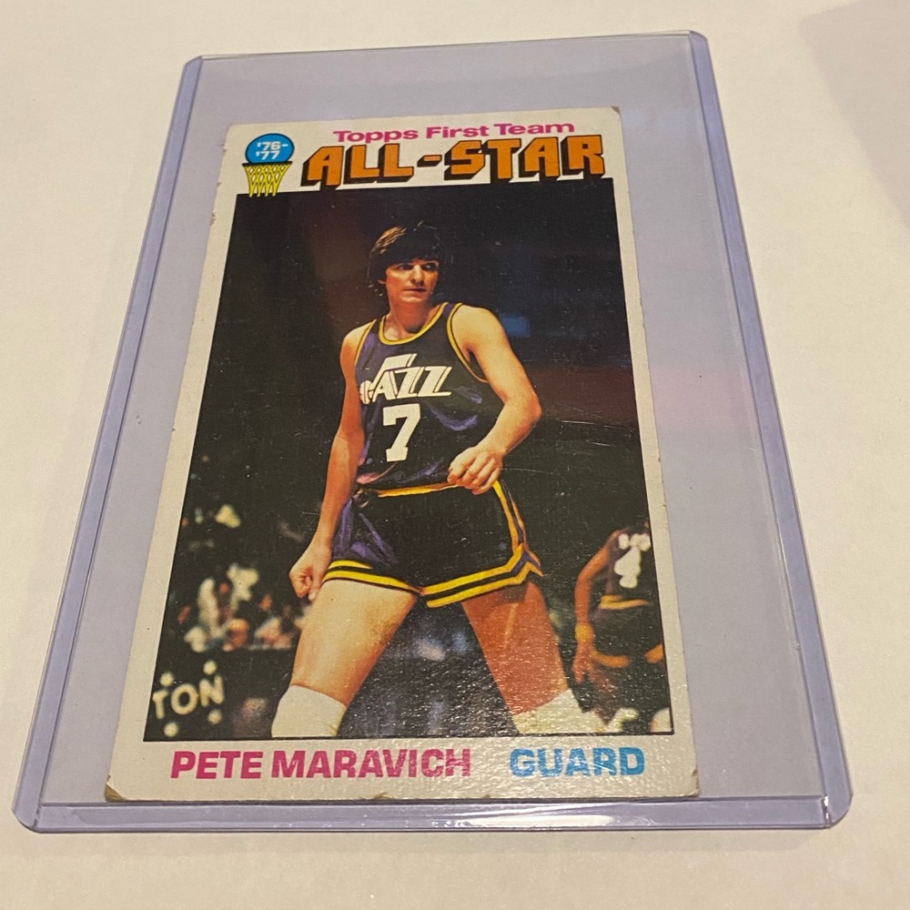 Pete Maravich 1976-77 Topps Basketball Card # 130 New Orleans Jazz Vintage